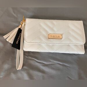 NWT - Bebe Sophia Trifold Wristlet - White